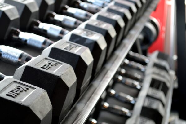 Care sunt beneficiile masei musculare pentru sănătate și aspect fizic