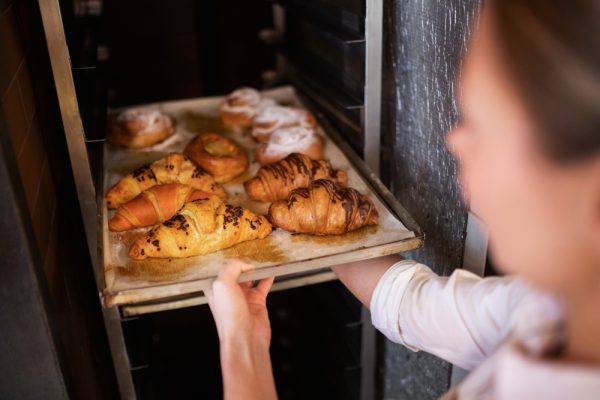 Cuptoare de patiserie: Caracteristici esențiale și sfaturi de utilizare 