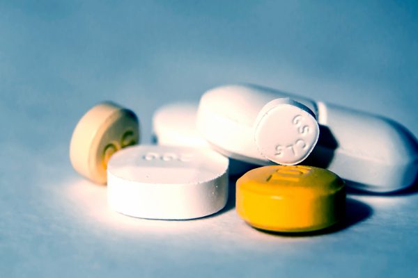 Interacțiuni între medicamentele uzuale. Ce combinații necesită atenție